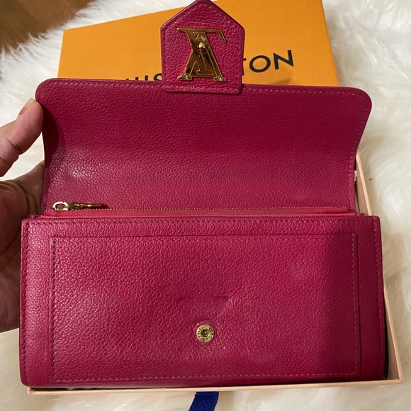 Authentic Louis Vuitton Fusha wallet - Picture 3 of 14